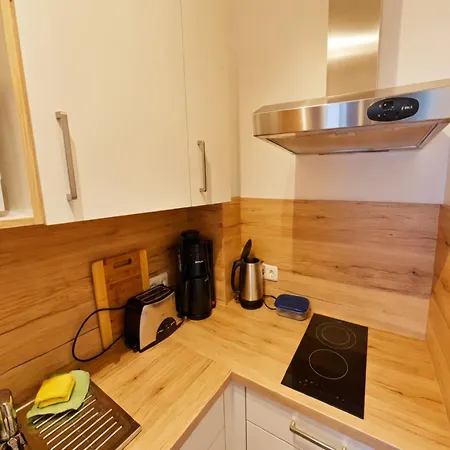 Serges Mit Pool Und Sauna In Appartamento